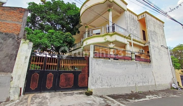 Rumah Bagus 2Lt Dekat Rsud Moewardi Solo