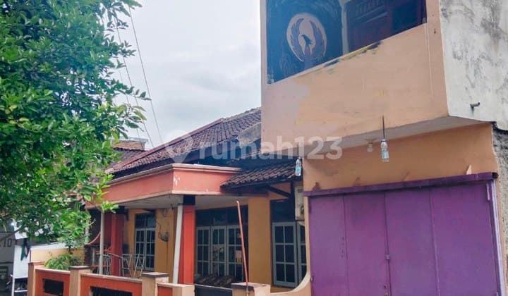 Rumah Strategis Terawat Dekat Ke Stadion Manahan