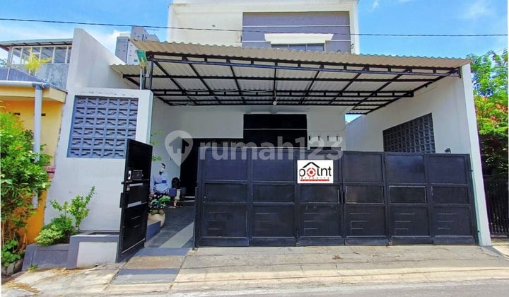 Rumah Bagus 2 Lt Siap Huni Dekat Mall Solo Square