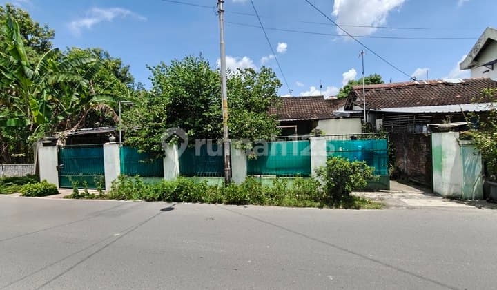 Tanah Strategis Bonus Bangunan Dekat ke Kampus Ums