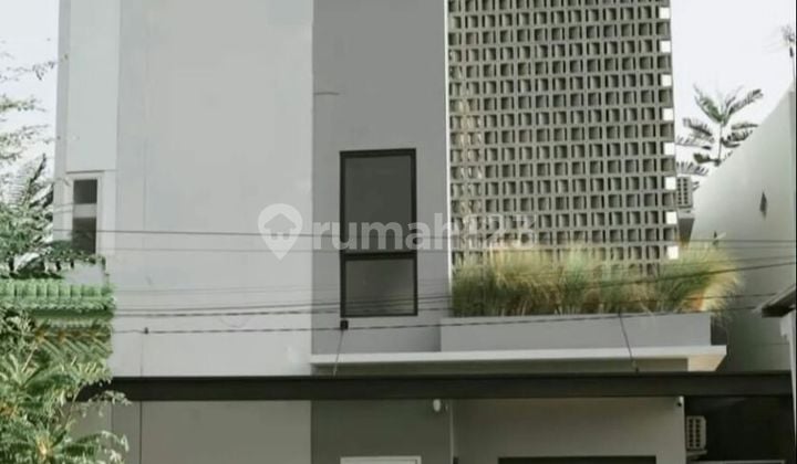 Kost Exclusive Wanita Full Furnish Dekat Kampus Uns