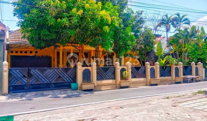Rumah Second Terawat Deket ke Stadion Manahan Solo