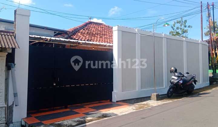 Rumah Luas Nyaman Dekat Kampus Iain Kartasura