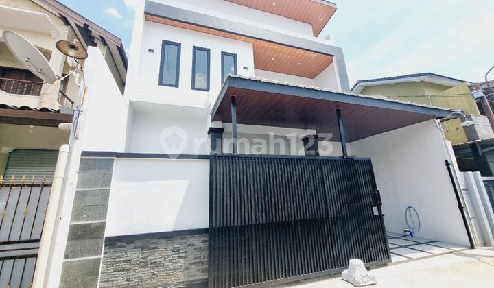 Rumah Mewah 2lantai Bagus Dekat Rs Jih Solo
