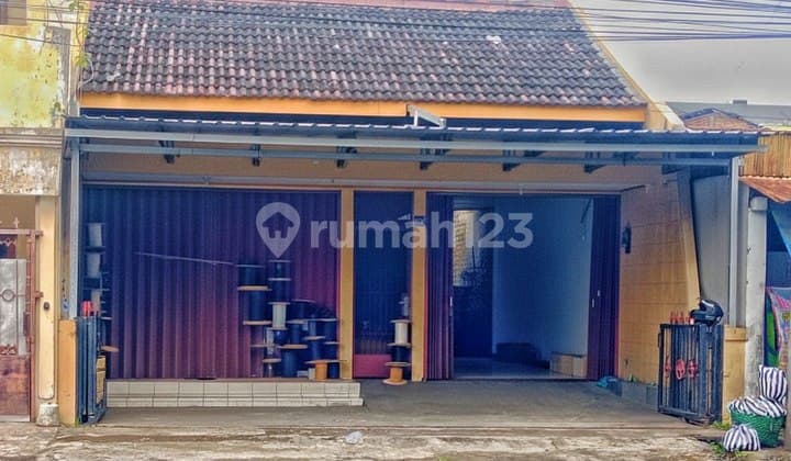 Rumah Hunia Dantempat Usaha Murah Mangku Jalan