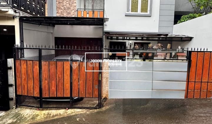 Dikontrakan Rumah di Wilayah Cirendeu Dekat MRT Lebak Bulus