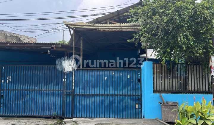 Dijual rumah tua hitung tanah luas 285 Pegadungan kalideres , Jakarta Barat