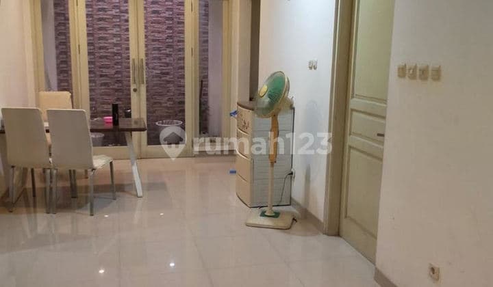 Rumah 2 Lantai Bagus Semi Furnished di Jalan Pulo Nangka Timur, Jakarta Timur