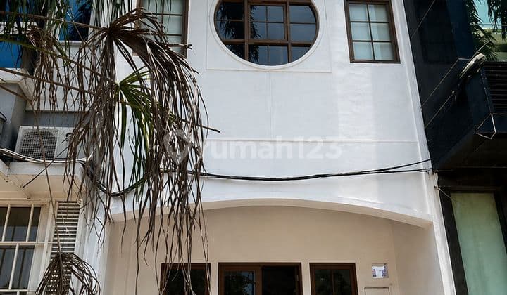 For Rent: 3-Story Shop House at Gading Batavia, Strategic Location