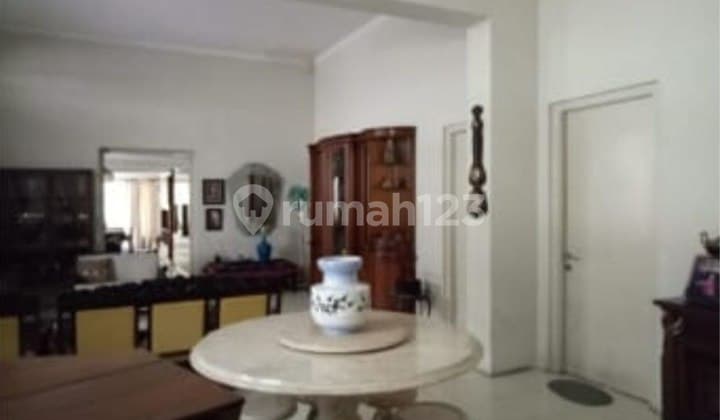 Dijual Rumah 2 Lantai, Ring 1, Menteng Jakpus