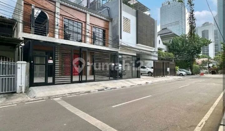 Strategic 3-Story House Excellent for Investment & Residence