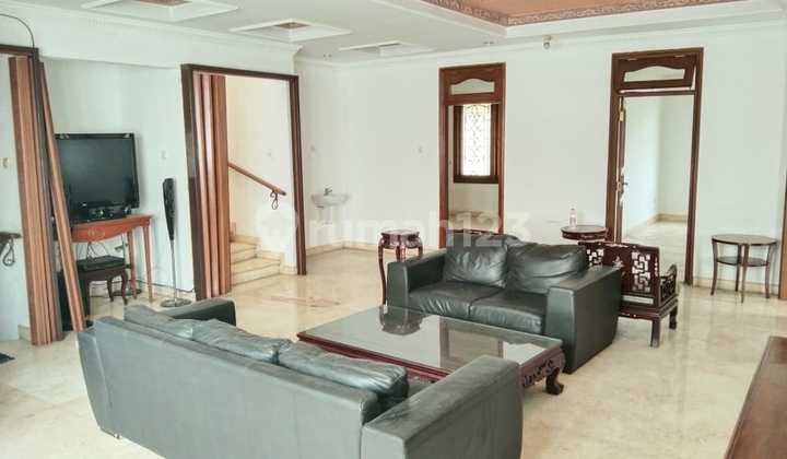 Rumah Dijual & Disewakan Bangunan Modern, Design Nuansa Budaya, Ada Taman, Joglo, Kolam, Area Tenang & Lokasi Strategis di Menteng, Jakarta Pusat