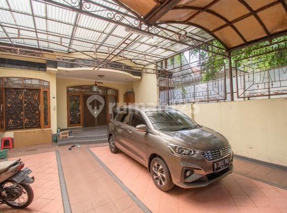 For Sale Peaceful Move-In Ready House In Menteng.