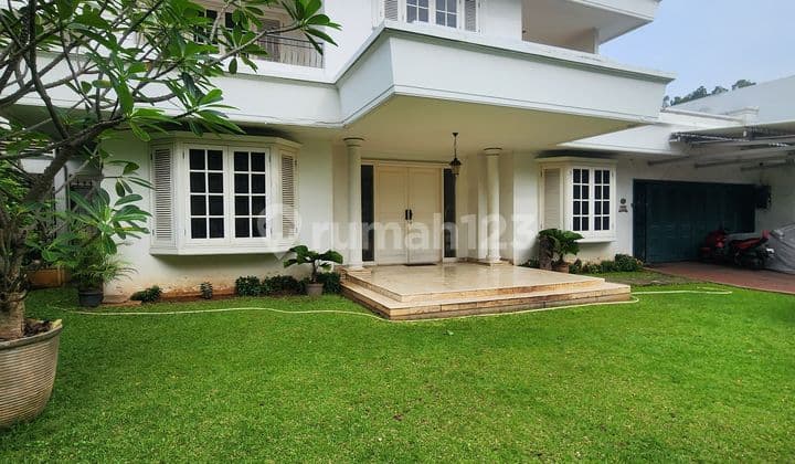 Modern 2-Story House in Simprug Golf With Complete Facilities