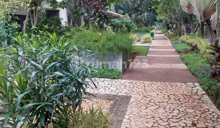 Springhill Golf Residence Kemayoran Town House