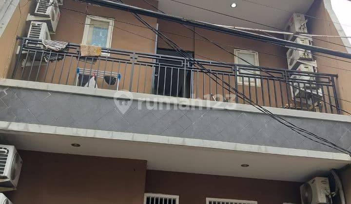 Dijual Rumah Kost Grogol, 20 Kamar, 4 Lantai, Belakang Untar, Jakarta Barat