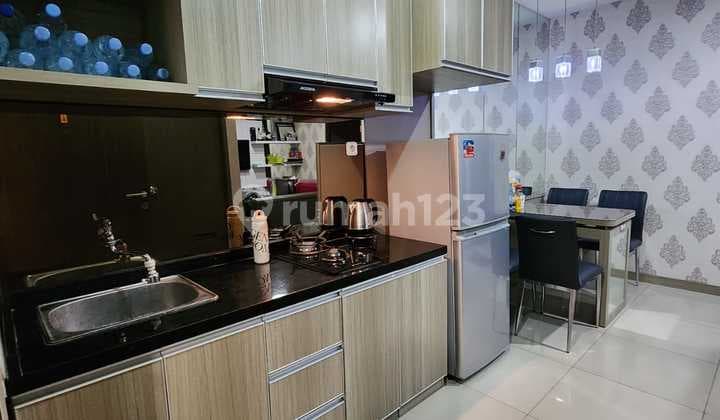 For Sale Fast Pasar Baru Mansion 2BR Furnished Apartment, Central Jakarta