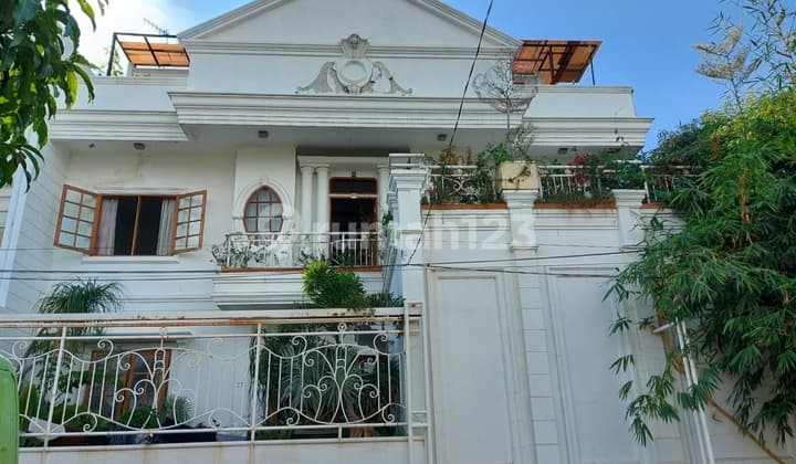 Rumah Hoek di Sunter Podomoro Lokasi Strategis