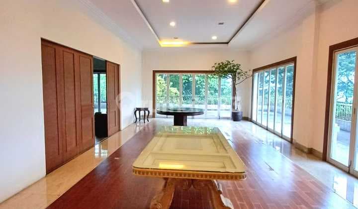 Dijual Villa Mewah Gunung Geulis Gadog