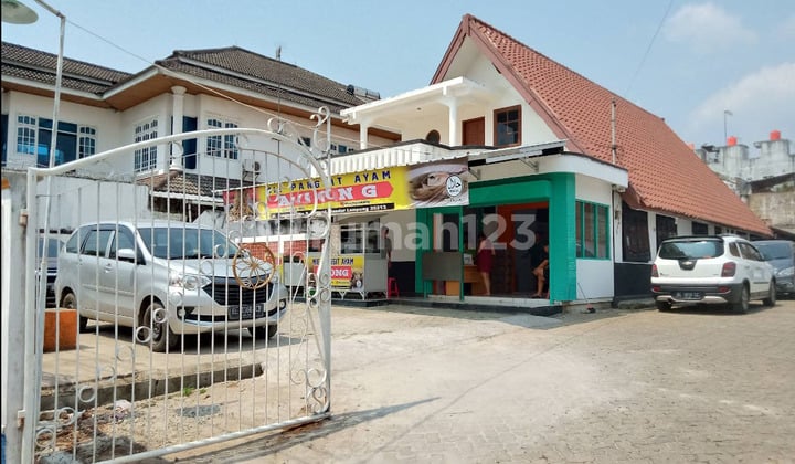 Tempat Usaha Restoran Rumah Makan di Enggal