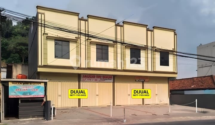 Ruko Gandeng 4 Pintu Dijual Partisi Pinggir Jalan Cut Nyak Dien