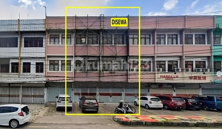 Ruko Gandeng 2 Pintu 3 Lantai Pinggir Jalan Kartini