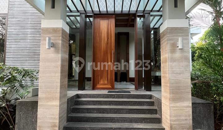 Dijual Rumah PIK Taman Golf Timur uk 1626m2 MODEL RESORT HITUNG TANAH Interior Ternama at Jakut
