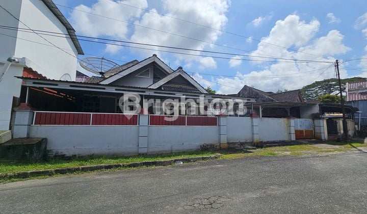 rumah 1 lantai dengan halaman luas di balikpapan baru