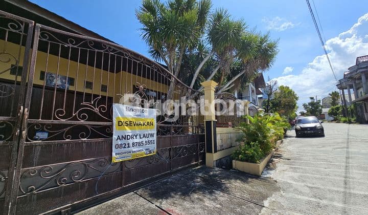 Rumah besar dan cantik di Pupuk
