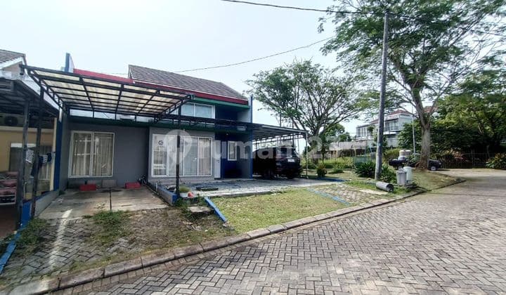 Minimalist Beautiful Corner House at Ciputra