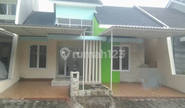 Rumah Ladiva Menganti Gresik