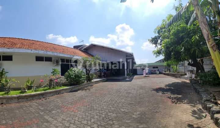 Rumah Petemon Barat Surabaya Pusat