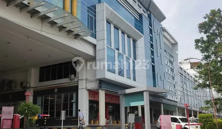 Di Sewakan Ruko Di Komplek Mall Center Point, Semi Furnished