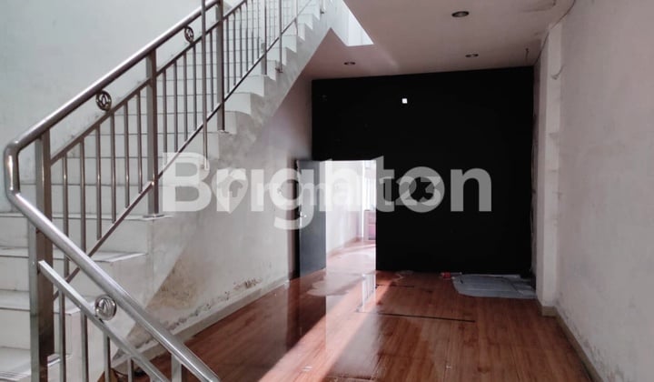 For Rent. Center Point Shop House, Facing Timor Street.