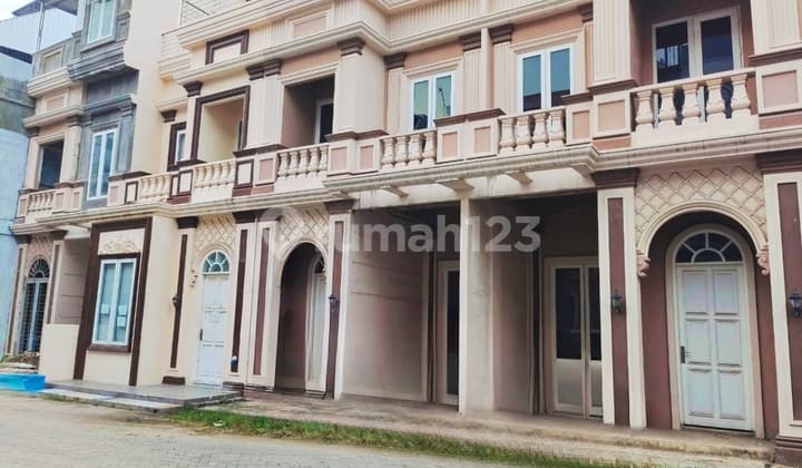 Komplek Cemara Asri, Rumah Baru Kosong, Jl. Katalia