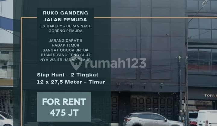 3-Unit Row Shop. Pemuda Street. Former France Bakery, East-Facing.