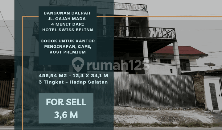 Bangunan Daerah Jl. Gajah Mada. 5 Menit Dari Hotel Swiss Belinn