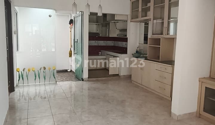 Rumah murah di Emerald Bintaro sektor 9 Tangerang selatan