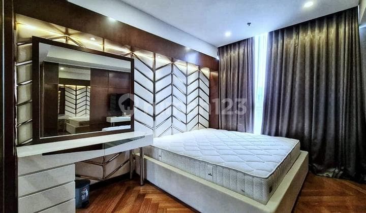 Disewakan Apartemen Summit Kelapa Gading, Full Furnish, Bisa Jual