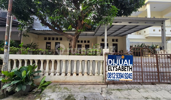 Dijual Rumah 1,5 Lt, Layak Huni, Row 2 mobil, Strategis, Bebas Banjir, Kelapa Gading