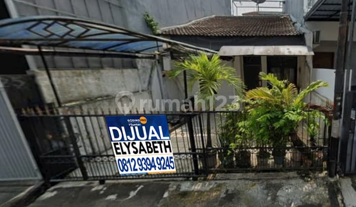 For Sale Standard House, Land Calculated, Strategic Location, Two-Car Road Row, Kelapa Gading