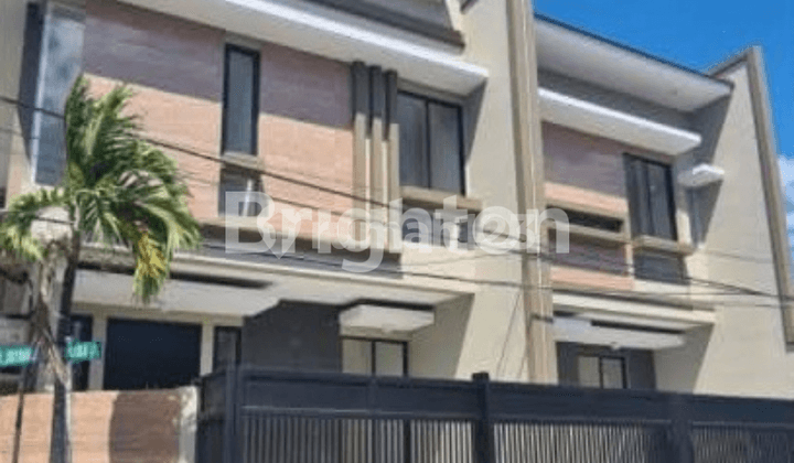 RUMAH HOEK, UNIT B, ONE GATE, DI SUTOREJO MULYOSARI, BHASKARA