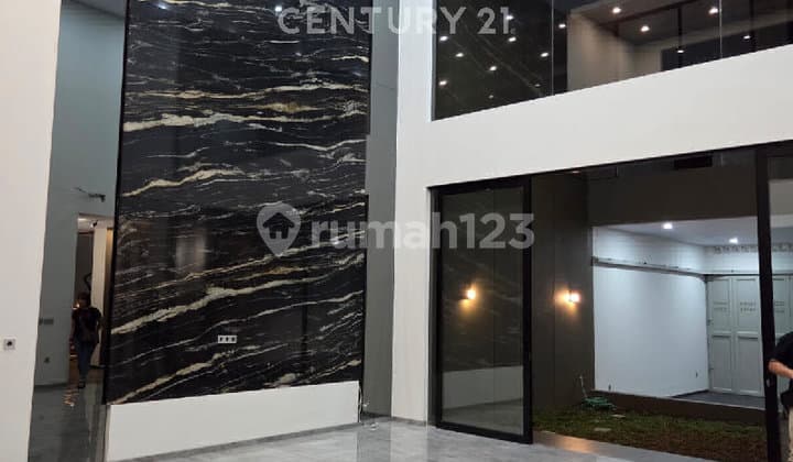 Rumah 2 Lantai Summarecon Bandung