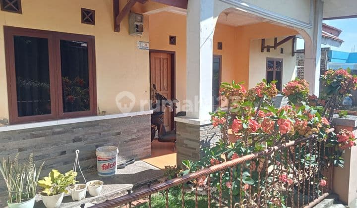 Rumah bagus di Jalan raya bypass Cicalengka