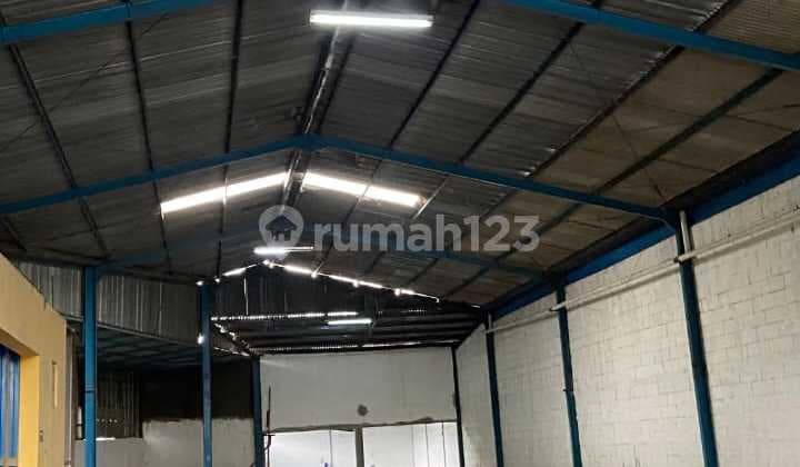 Strategic Warehouse on Main Road Gedebage Bandung