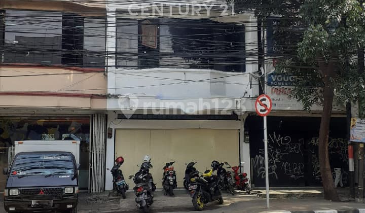 Ruko Strategis 3 Lantai di Mainroad Terusan Jakarta