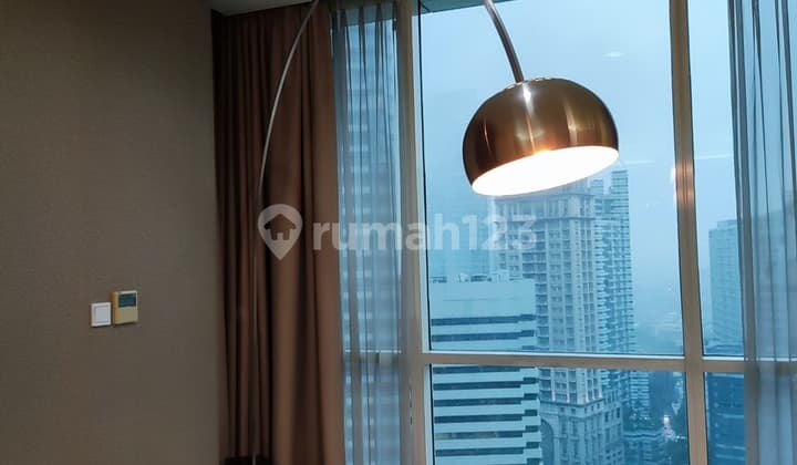 Apartement The Peak Sudirman 3 BR Furnished Bagus