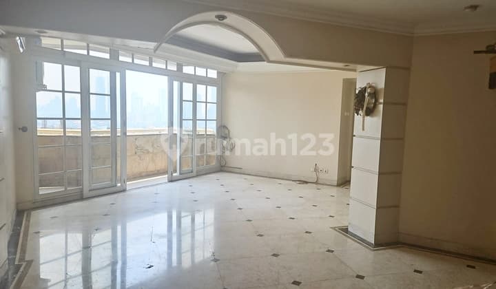 Unit 2+1 Br View City dan Jalan Tol Apartment Slipi Jakarta Barat