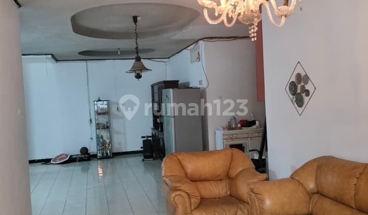 Rumah 2 Lantai 15X15 Hadap Timur Lokasi di Hook Sudah SHM Terletak di Perumahan Pondok Kelapa Jakarta Timur