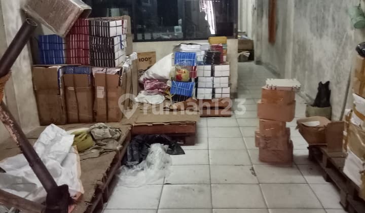 Rumah Strategis Cocok Untuk Tempat Usaha, Gudang, Tempat Tinggal Telerak Di Kawasan Bisnis Pasar Pagi